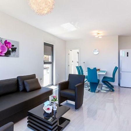 Seaside Villa & Spa Лижнян Экстерьер фото
